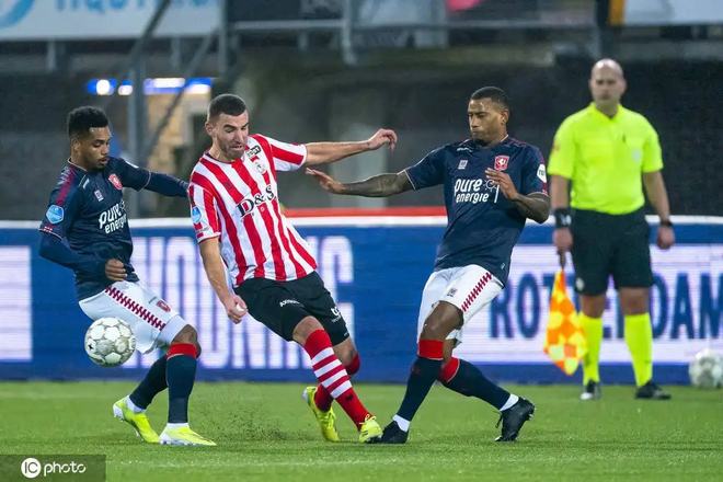 士解决了替 士解决了替