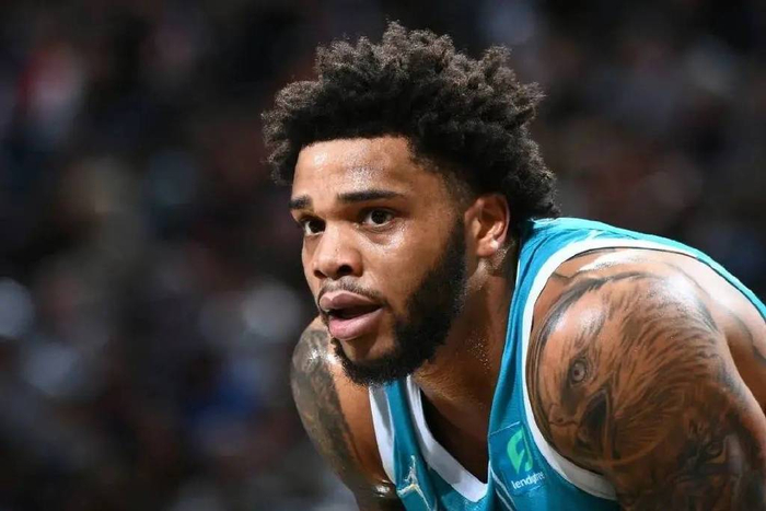 此次重新纳 此次重新纳