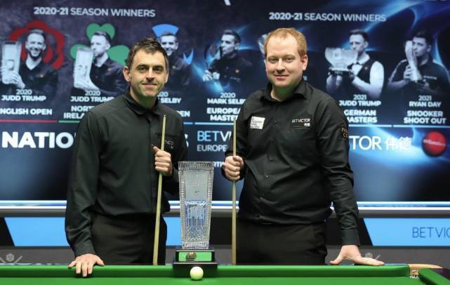 名墙与合影 名墙与合影